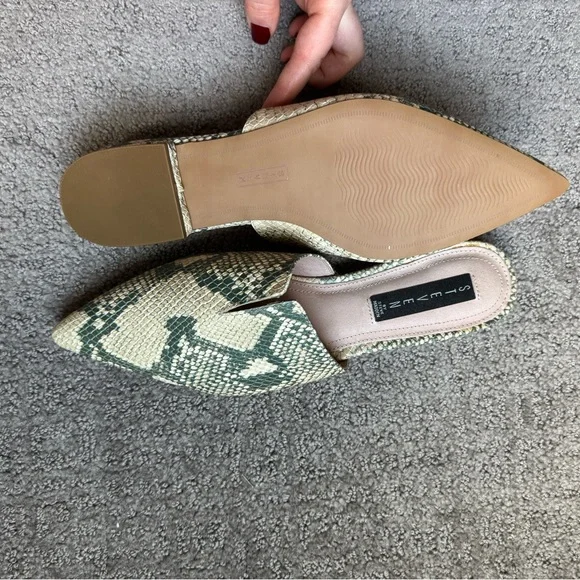 NWOT Women's Snakeskin Mules NEVER WORN - Picture 5 of 6